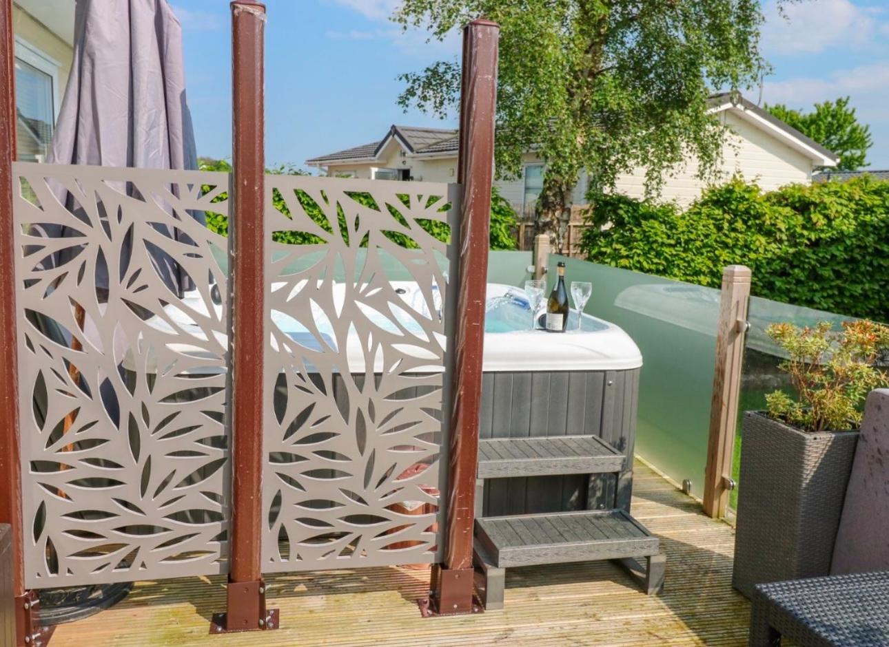 A And C Lodge Plot 21 2 Double Bedrooms Plot 21 With Hot Tub 1 Pet Only No Commercial Vans 4Pm Check In High Hesket Екстериор снимка