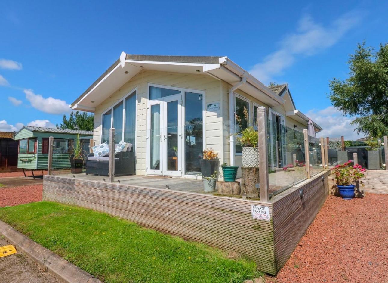A And C Lodge Plot 21 2 Double Bedrooms Plot 21 With Hot Tub 1 Pet Only No Commercial Vans 4Pm Check In High Hesket Екстериор снимка
